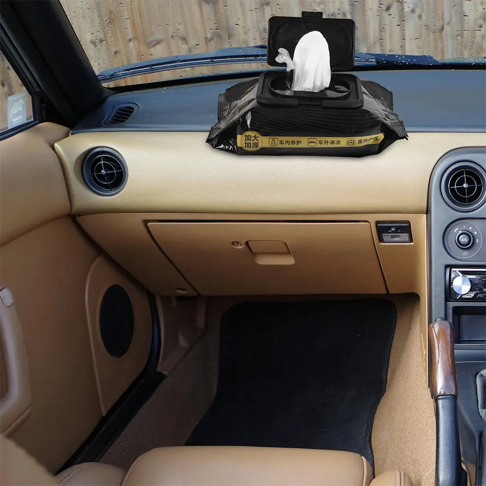 

320 шт. салфеток из полиуретана для глубокой очистки обуви, сумок, салонов автомобилей, мебели. Питательная формула предотвращает растрескивание и сохраняет состояние.