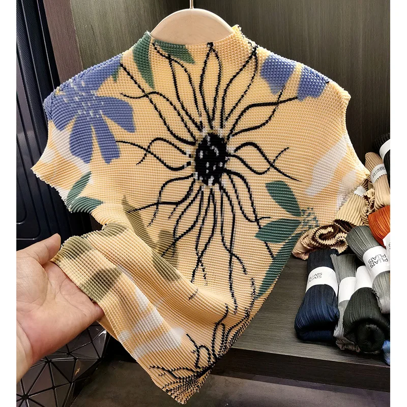 Miyake Sommer Neues T-Shirt Stehkragen Bedrucktes Maiskörner-Plissee-Top Damen Lässige vielseitige und dünne kurze Ärmel