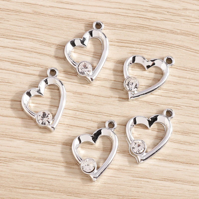 Tusember 10 Stück exquisite silberfarbene Kristall-Liebesherz-Charms für die Schmuckherstellung, modische Ohrringe, Halsketten, DIY-Anhänger – Detail 15
