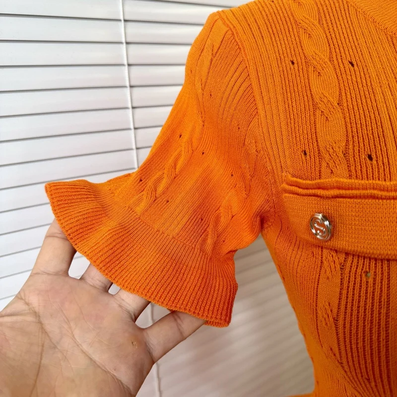 Elegante gebreide slim fit jurk zomerkleding dames korte mouw bodycon lange jurken met enkele rij knopen OL-stijl gebreide jurken