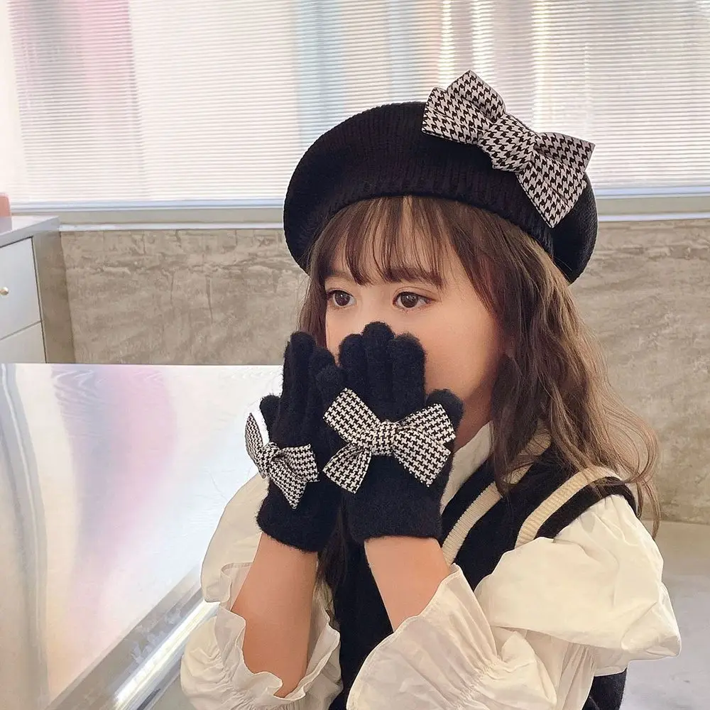 

Thicken Winter Solid Color Houndstooth Warm Hat Korean Style Hat Painter Hat Children's Caps Children's Gloves Girl Beret Bow