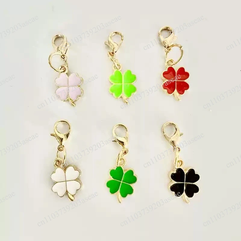 Lucky Clover Keychain Bag Pendant (Random Delivery)