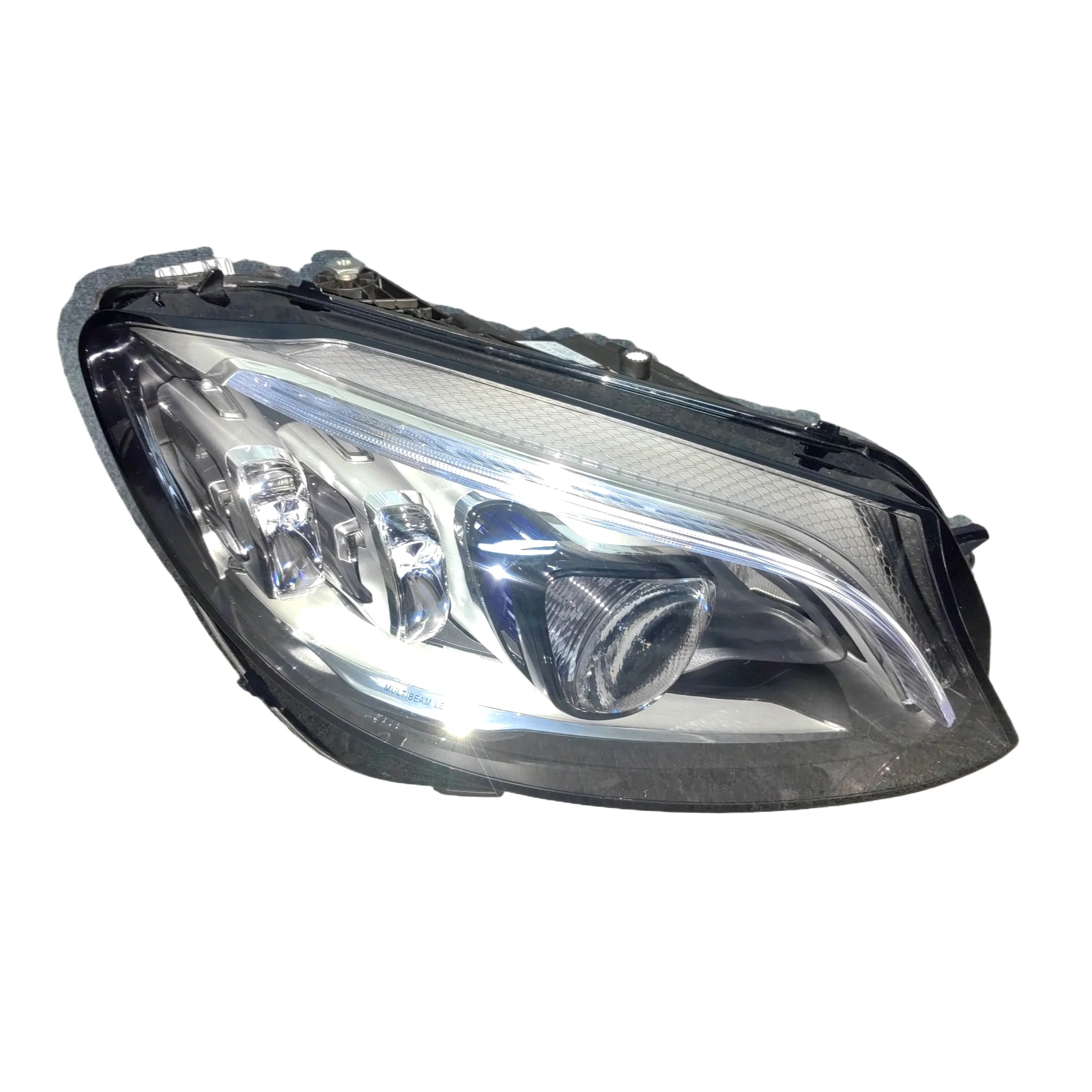 Adatto per fari per auto Mercedes Benz Classe C W205 Berlina Fari a LED di alta qualità