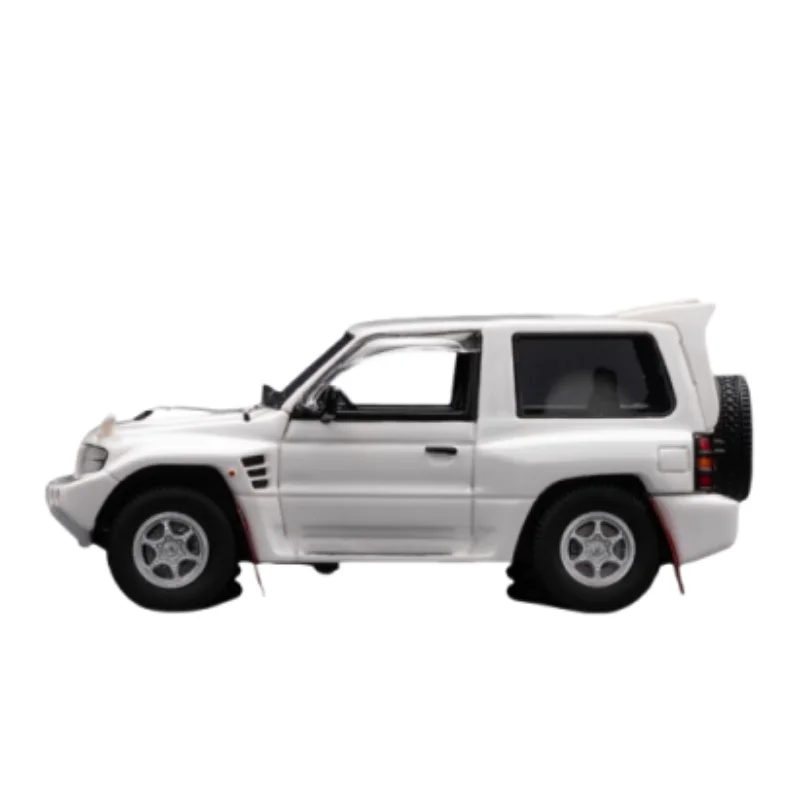 1:64 Mitsubishi Pajero EVO V55 Limited edition diecast resin model Boys Collection display toy, a holiday gift for children.