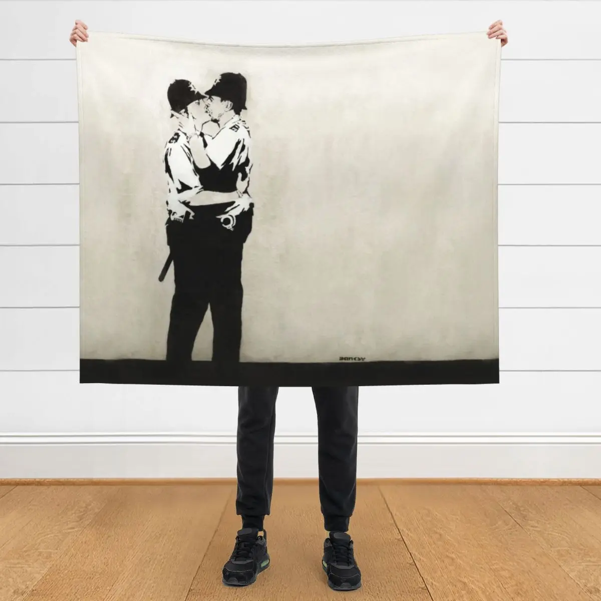 

Banksy UK Cops graffiti England coppers kissing LGBT HD Throw Blanket Tourist Bed linens Fashion Sofas Weighted Blankets