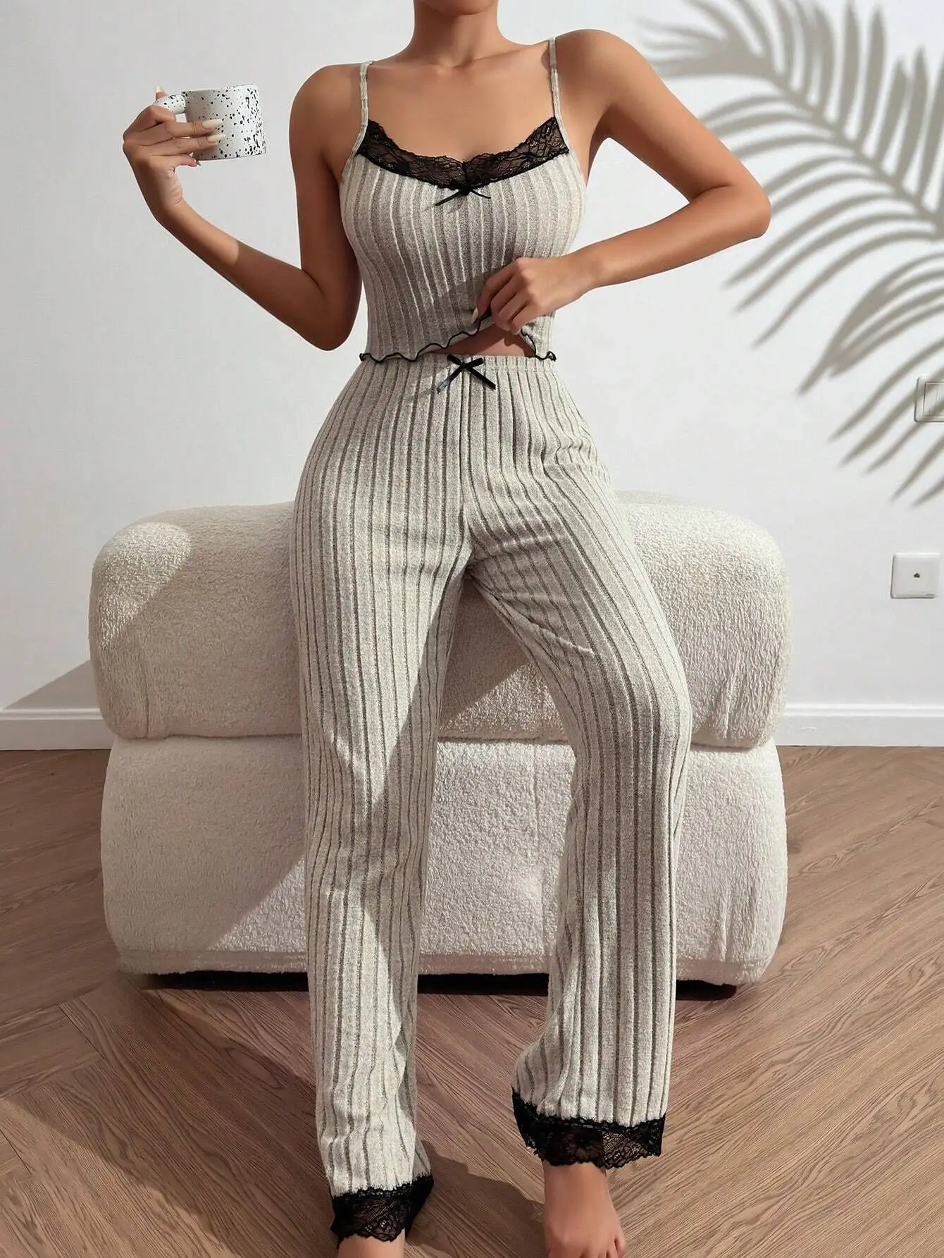 

Home service gray love suspender vest pajamas Female can wear long pants two -piece suit