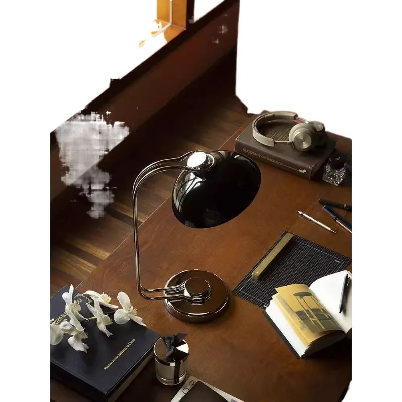 Postmodern retro black bedroom bedside study desk lamp, original design reading desk lamp decoration