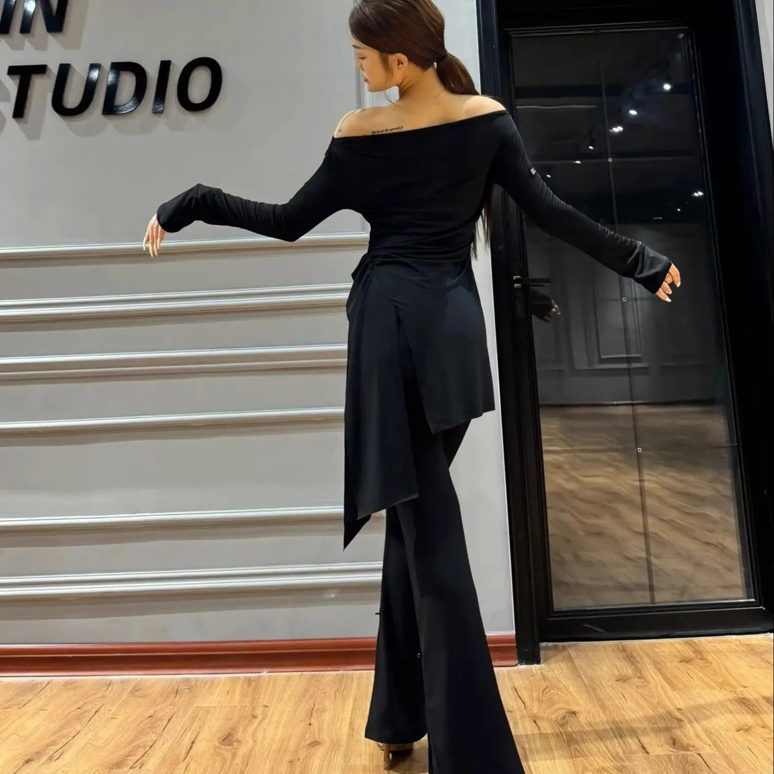 2025 Sexy Latin Dance Dress Women'S Costumes Boat Neck Top Pants Latin Dancing Competition Practice Training Clothing DN22050