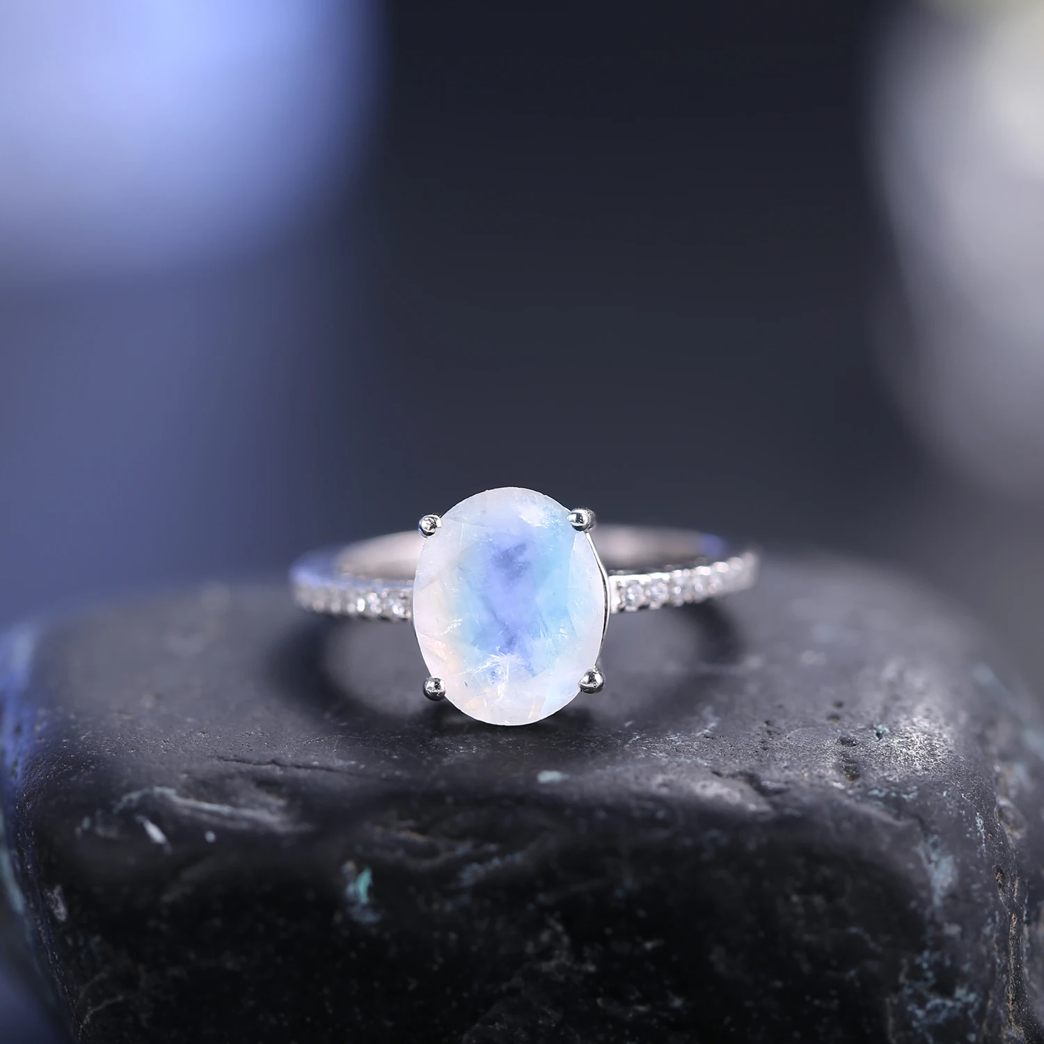 

GEM'S BALLET 8X10mm Vintage Milky Blue Moonstone Engagement Ring Promise Bridal Ring in 925 Sterling Silver Gift For Her