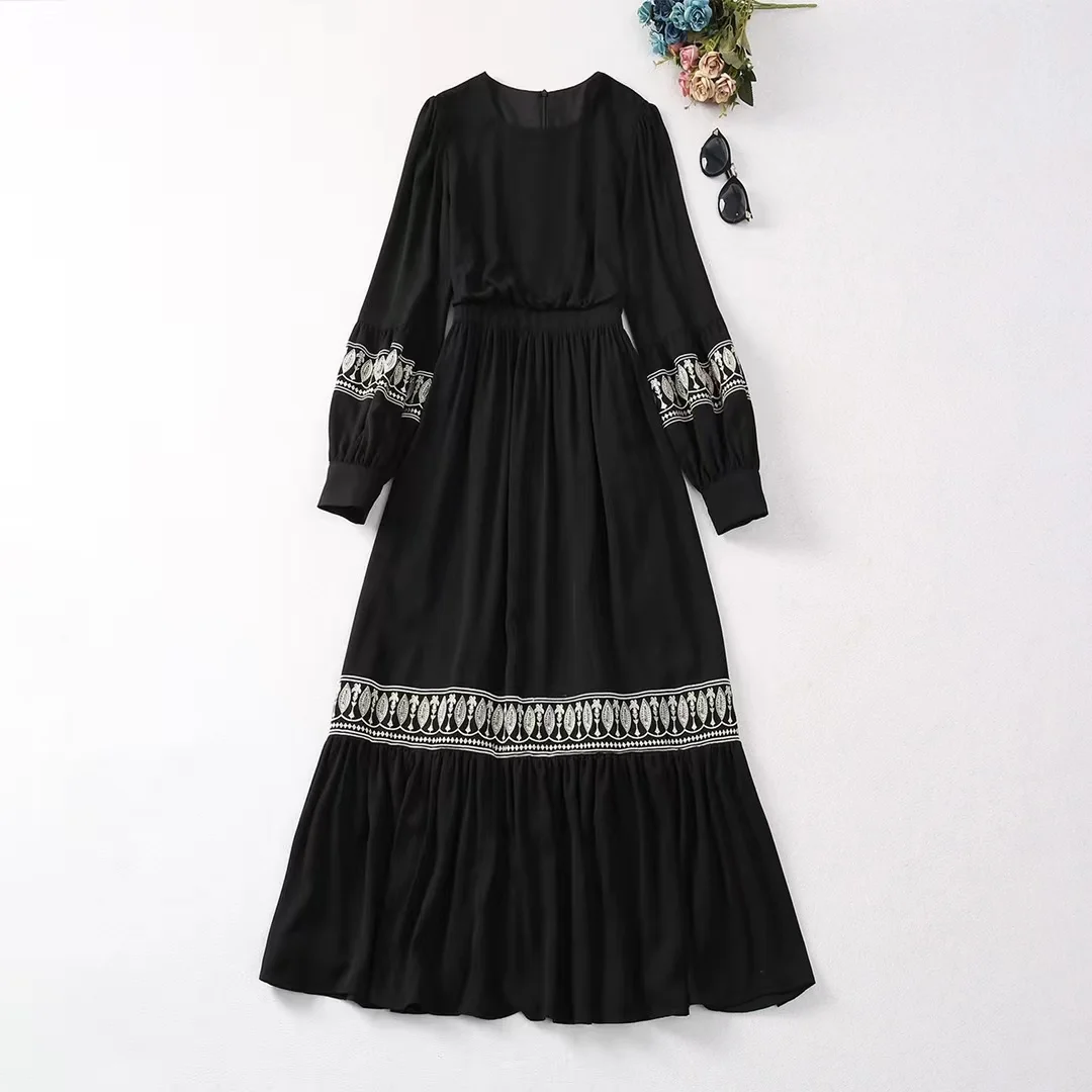 

Europe and the United States women's 2024 winter new Long sleeve embroidered lantern sleeve fashion Pleated dress XXL