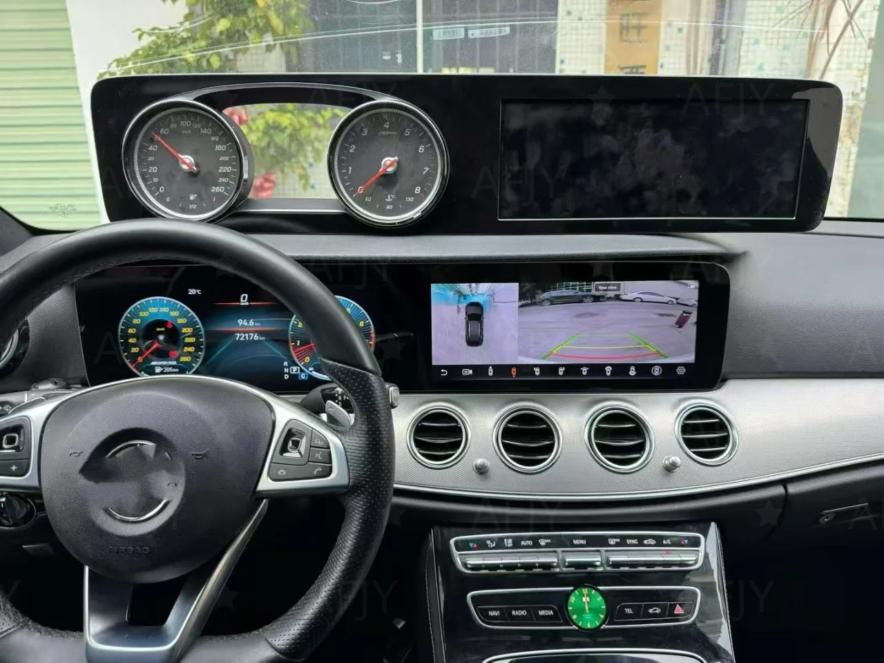 

Автомагнитола 12.3+12.3 дюйма для Mercedes Benz E-класса W213 NTG5.0/5.5 2016-2018 с CarPlay, Android 14, видеоплеером, GPS-навигацией и мультимедиа.