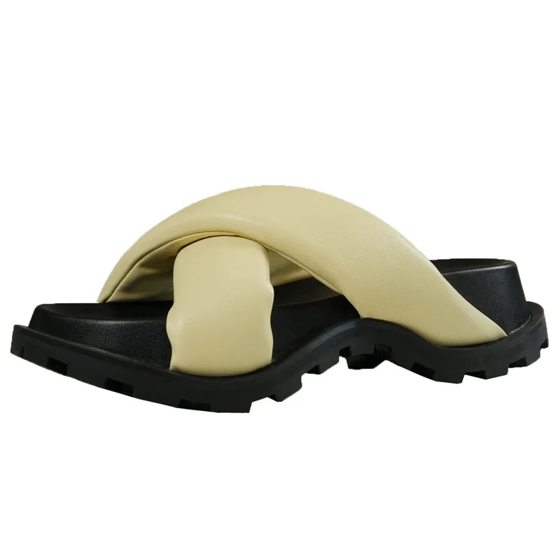 Weiche Schaffell Dicke Sohle Höhe Zunehmende Kreuz Band Schwamm Kuchen frauen Kühlen Mopp Runde Kopf Brot Stil Faul Hausschuhe trendy