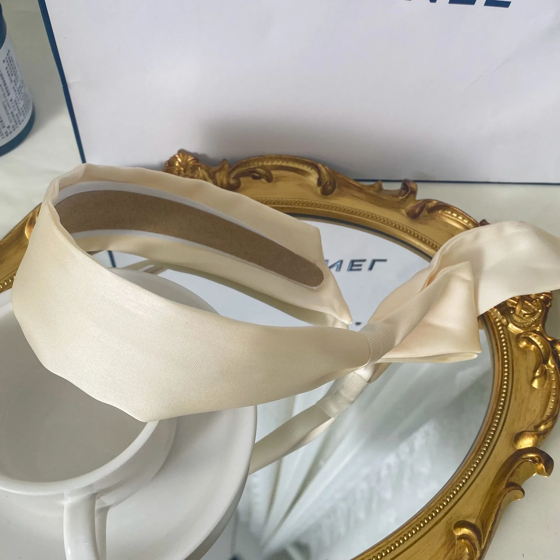 

French Ribbon Hair Hoop Integrated Design Solid Color Vintage Style for Women Girls Dating Vacation Hair Accessories Headwear