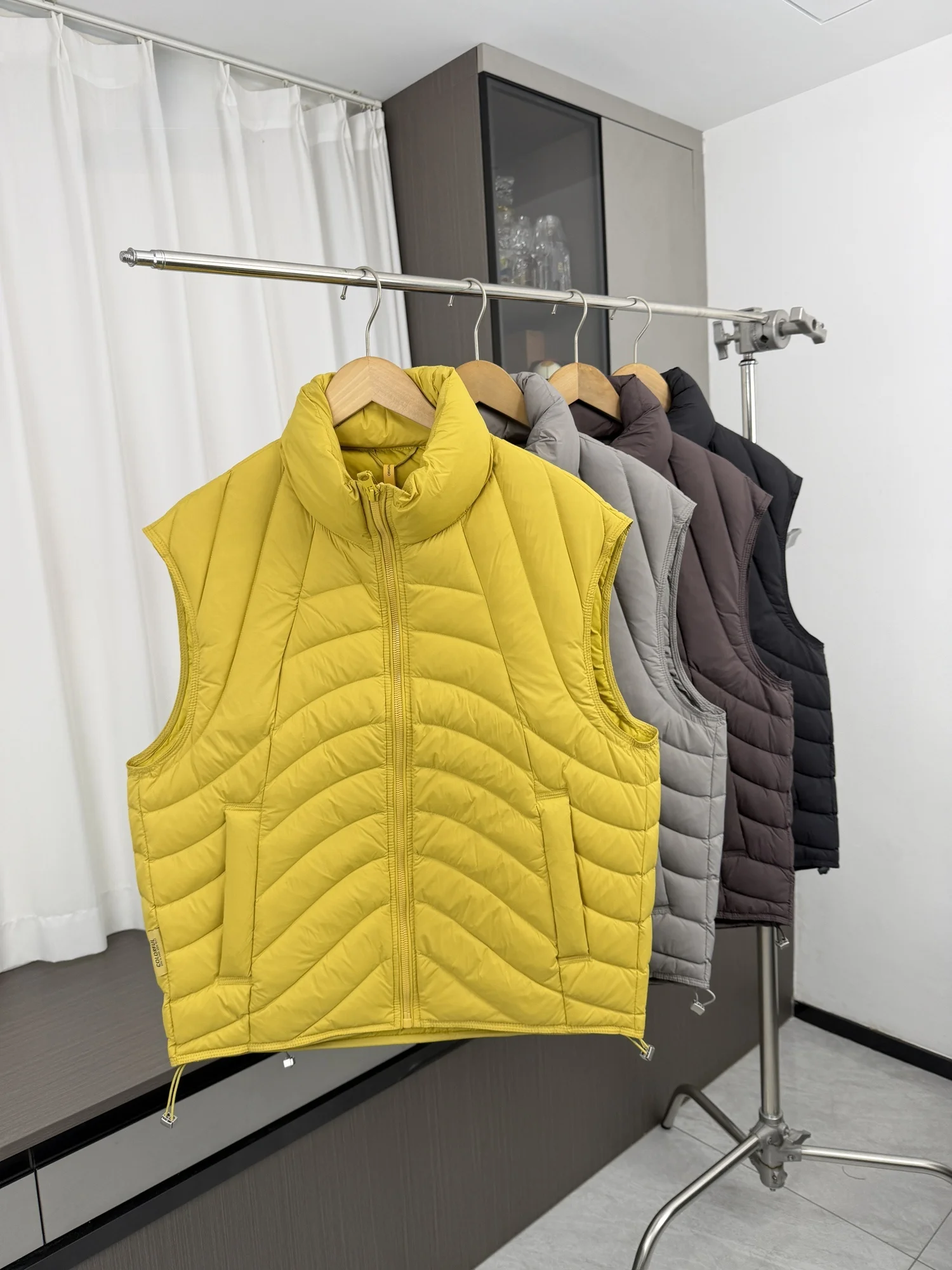 Warm And Fluffy Men's down Vest Casual Loose Stand Collar Outdoor Fashion Urban Style White Duck down Filling Daily Wear