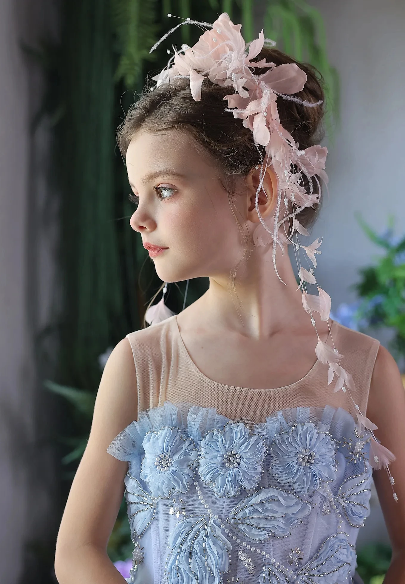 Customized Flower Girl Dress For Wedding Appliques Pearls Sleeveless Knee Length Elegant Kids Birthday First Communion Gown