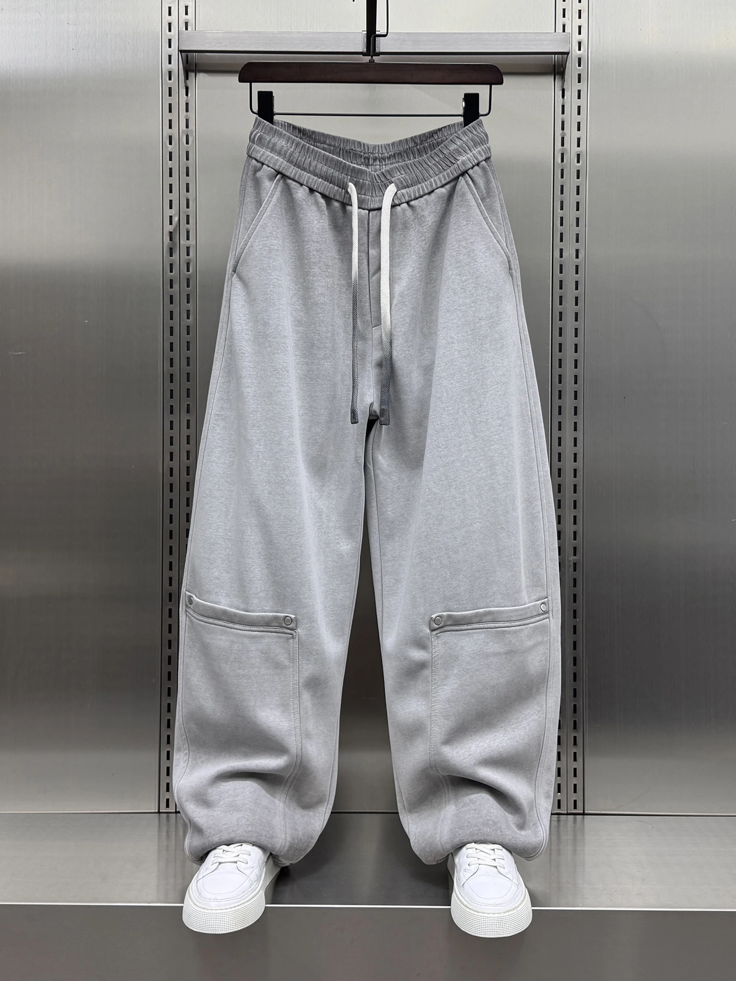 

Мужские повседневные спортивные брюки осень 2025: модные свободные брюки с лоскутным дизайном, молодежные широкие брюки-«ножи» с эластичным поясом