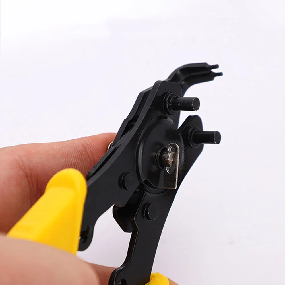 

1Set Circlip Pliers Spring Loaded Retaining Ring Pliers Internal External Snap Ring Tool Kit Heavy Duty Automotive Repair