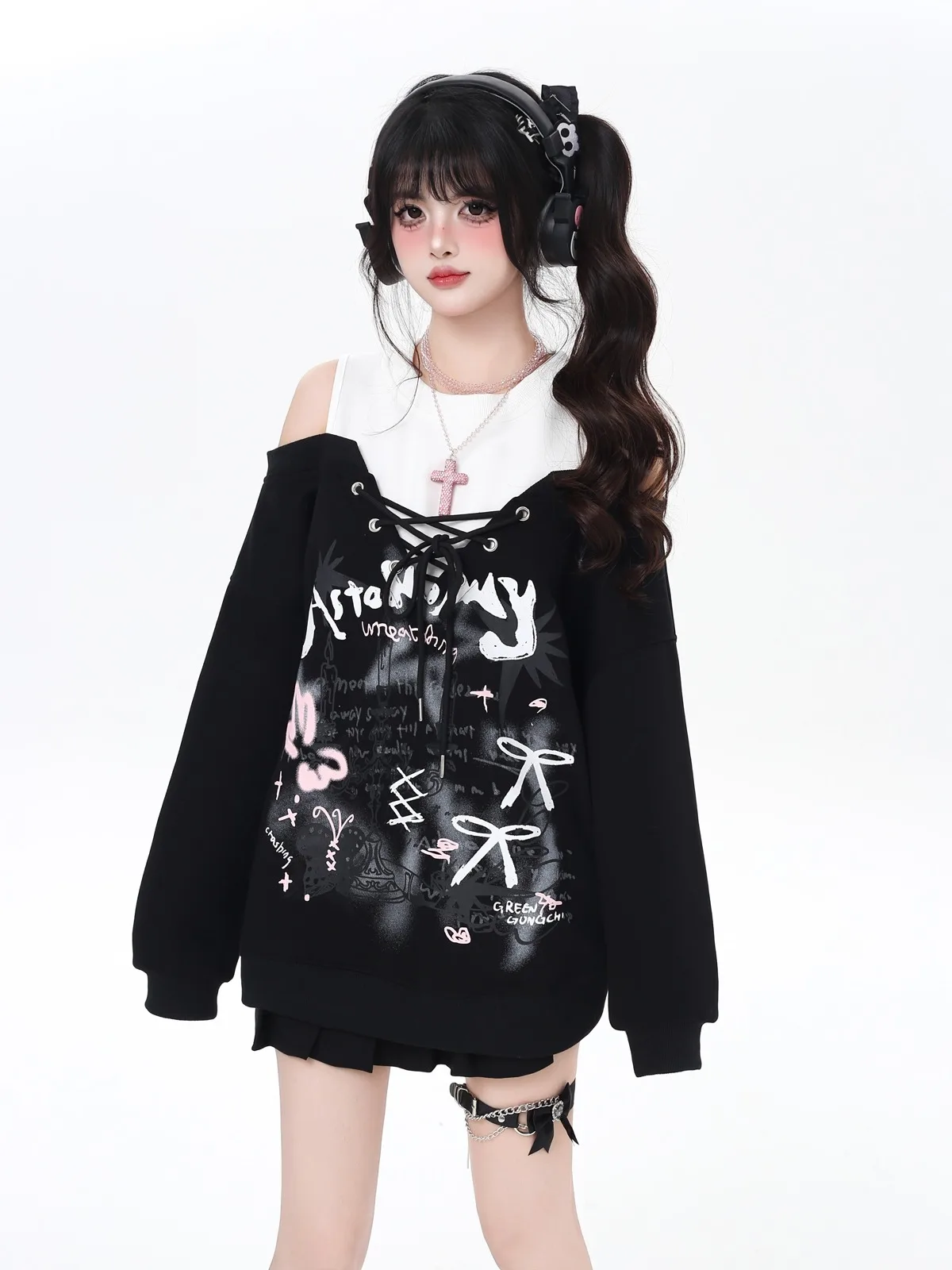 

Fashion Sweet Cool Girl Patchwork Round Neck Off-Shoulder Long Sleeve Lace-up Loose Casual Letter Print Sweatshirt Women Autumn