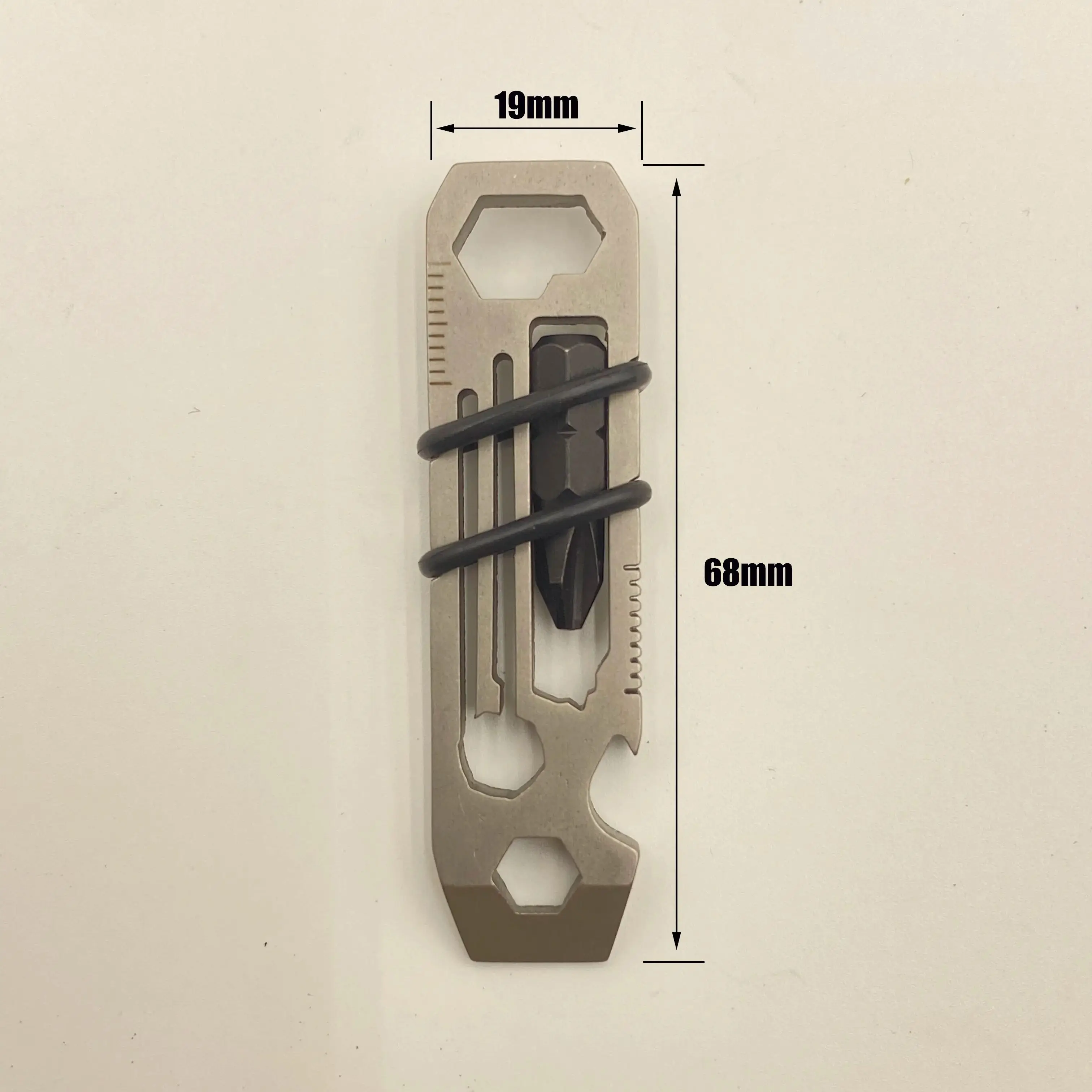 EDC Pocket Survival Tool Camping Screwdriver Bottle opener Wrench Key Chain Outdoor Tools Portable multi-function tool