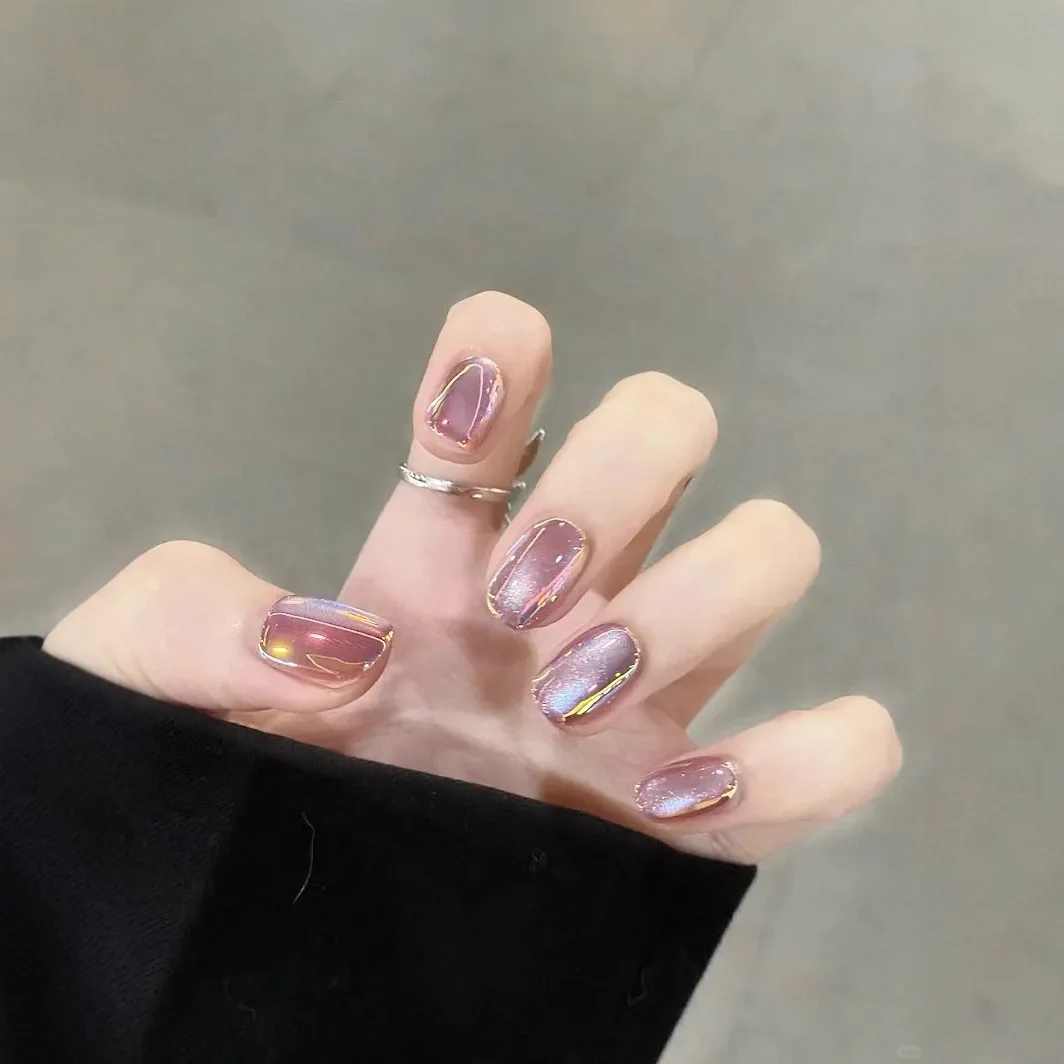 

24Pcs Short Square Head Fake Nails Tips with Cat's Eye Design Press on False Nails Simple Detachable Artificial Full Cover Nails