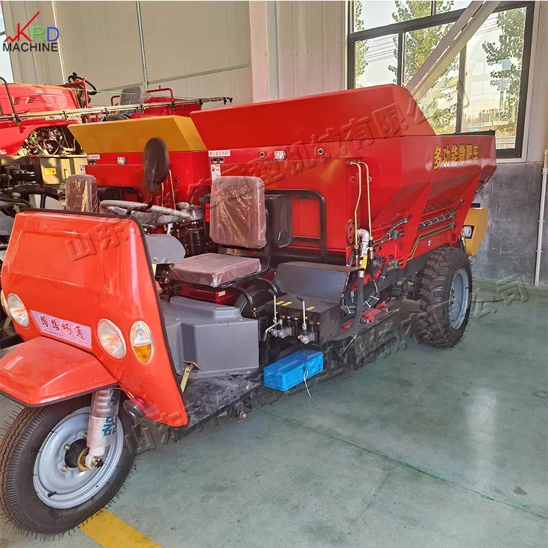 Self-Propelled Diesel Three-Wheeled Manure Fertilizer Spreader Truck Dry Wet Granular Manure Spreading Environmental Machinery