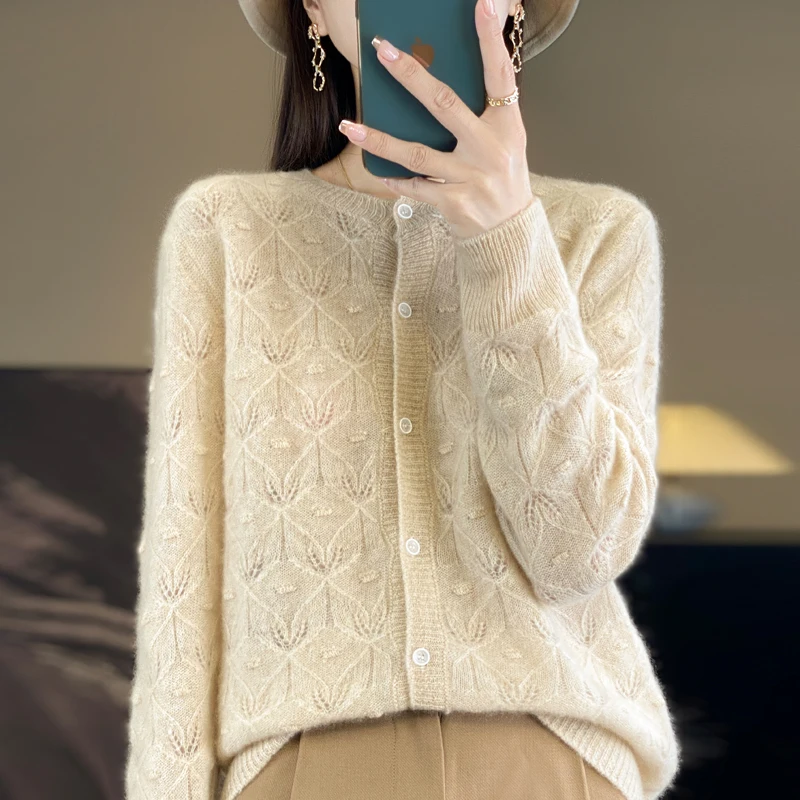 Blossoming Bag Hollowed Out Women\'s Wool Cardigan Round Neck Long Sleeved 2024 Autumn Winter New Fashionable Top Loose Commuting