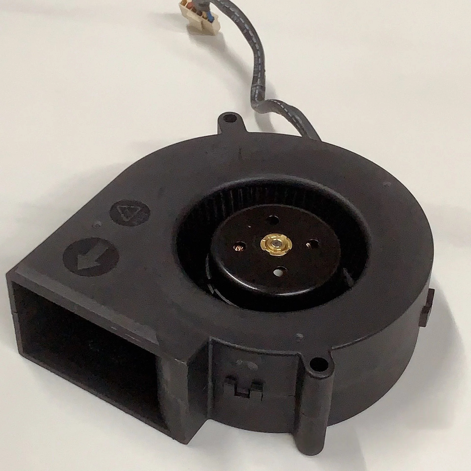 BFB1012UH 9733 12V 6A High Current Storm Turbine blower Fan 4-wire PWM Temperature Control High Speed Extraction Fan