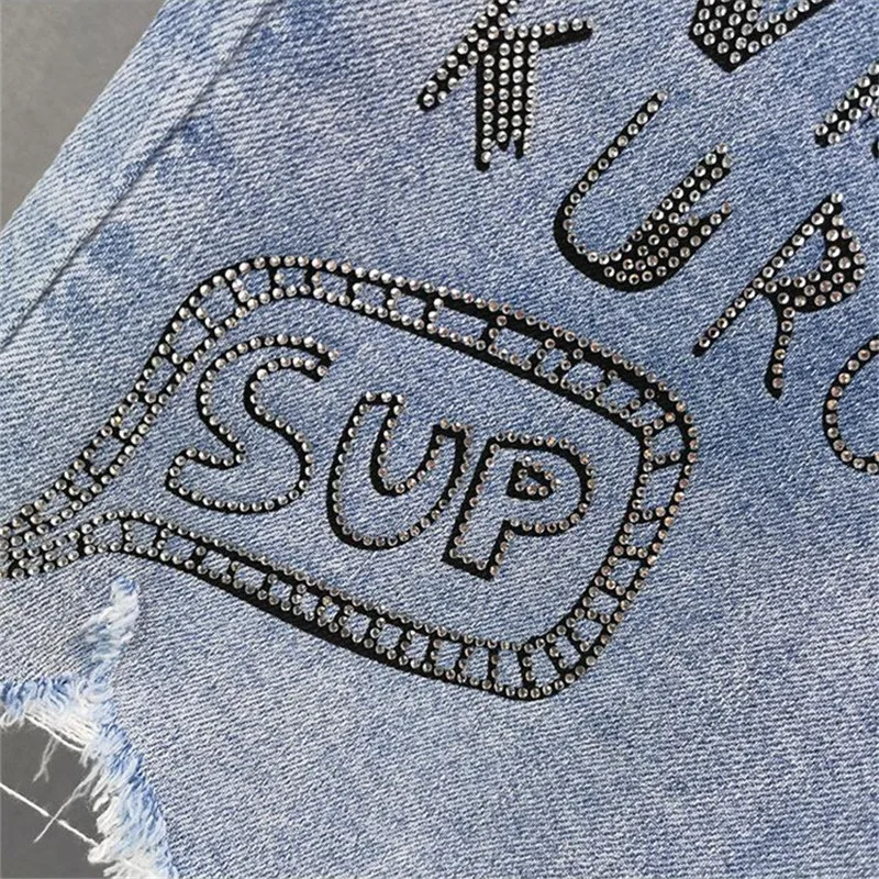 Letter Rhinestone Ripped Knee-Length Denim Pants For Women 2022 Summer New Light Blue High Waist Slim Fit Short Jeans Ropa Mujer