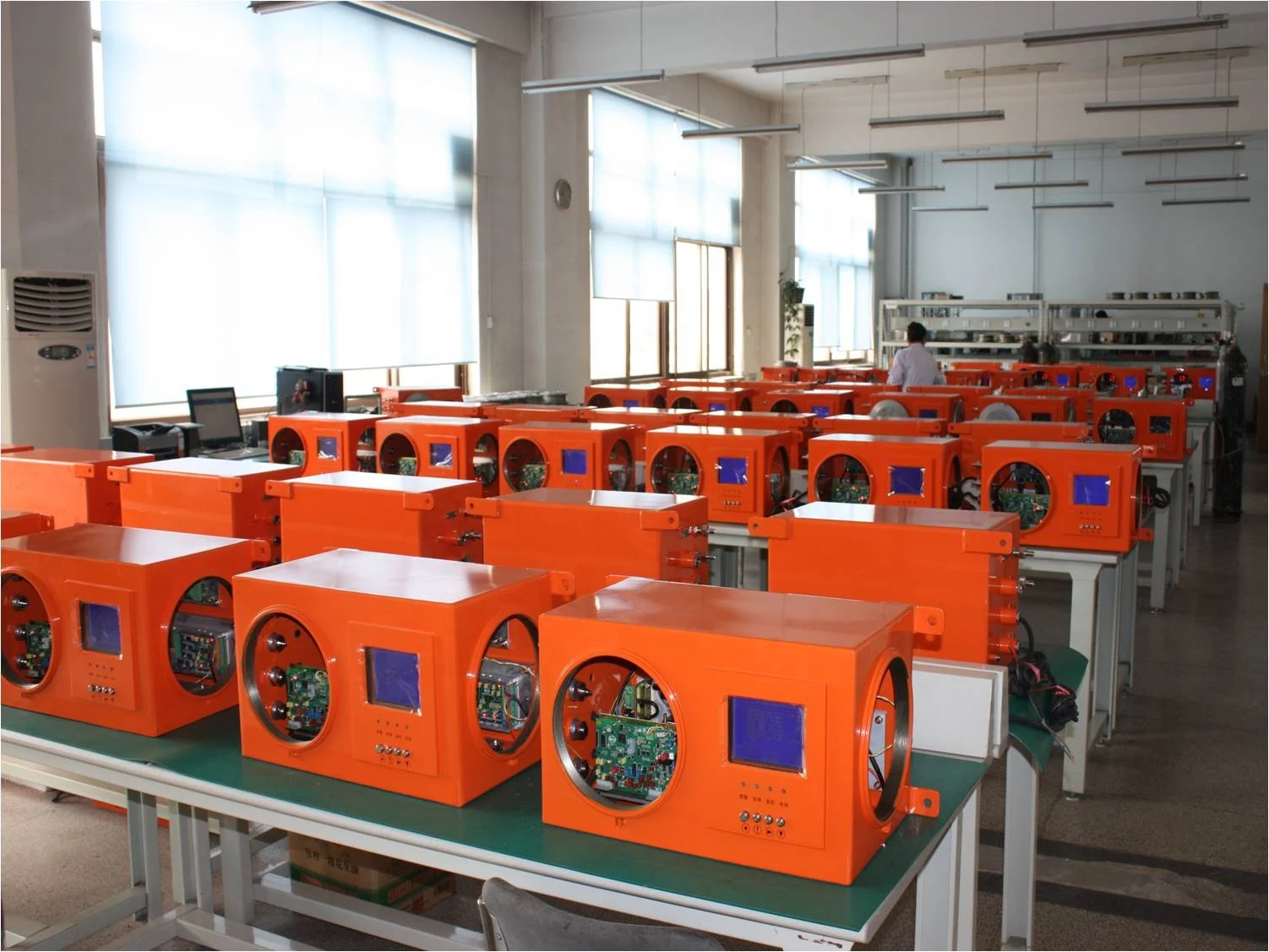 Online Maihak QGS-08CN with Touch Screen Multi-Component Measurement Metal Construction Customized Support