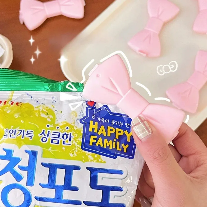 5PCS Kawaii Food Sealing Clip - Pink Bow Moisture-Proof Bag Clips for Kitchen Storage, Reusable Plastic Discharge Spout Clips
