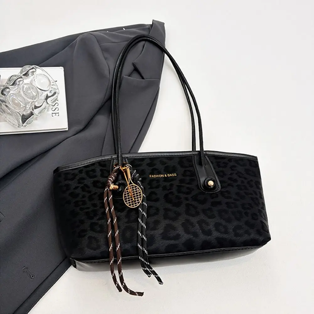 Leopard Print Underarm Shoulder Bags Large Capacity Retro Tote Bag PU Leather Modern Design backpack Autumn and Winter Tote Bag