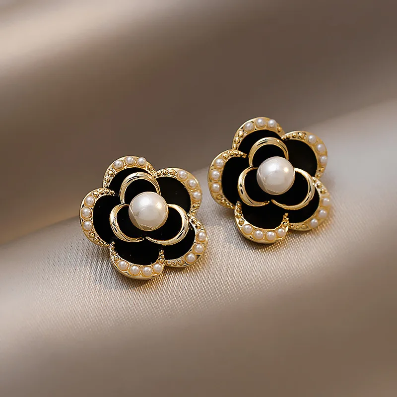 Elegant Sweet Pearl Black Camellia Flower Stud Earrings For Woman Girls Korean Celebrity Accessories Student Party Jewelry Gifts