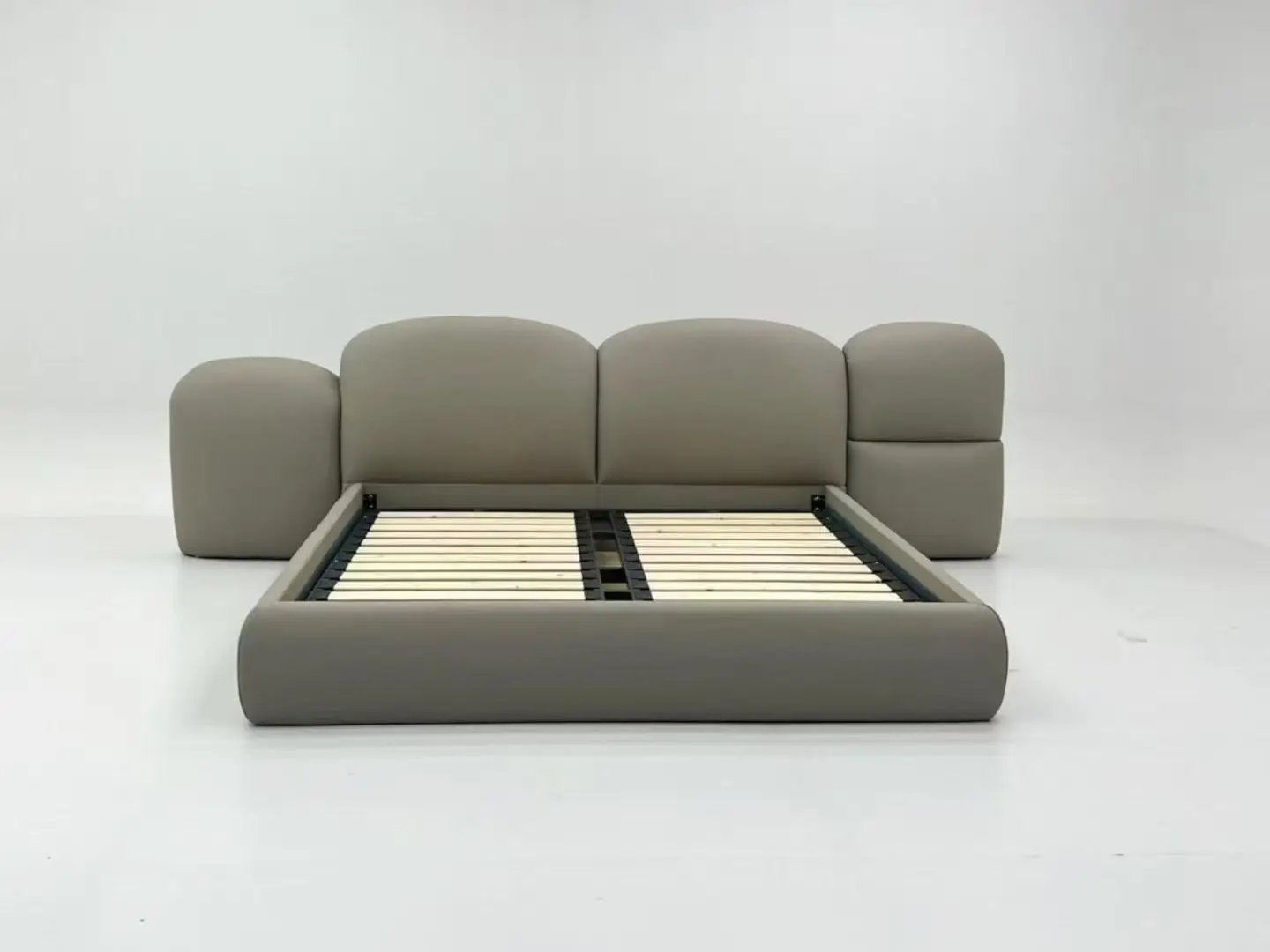 

fg Italian Nordic Cloud Tufted Double Bed Modern Fabric Platform Bed Wooden Size Bedroom Furniture Luxury Upholstered HomeBed%