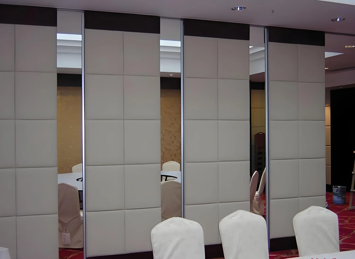 Automatic Mirror And Solid Movable Walls Modern Sound Insulated Screen Melamine Folding Design For Office Villa Hospital