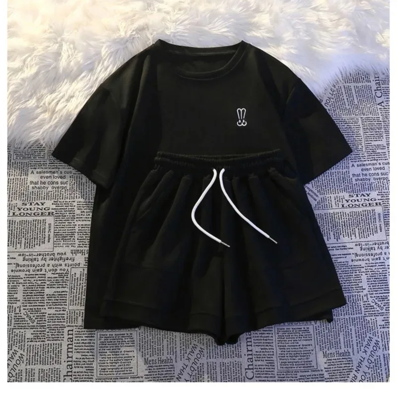 Pantaloncini larghi a maniche corte da donna Set da due pezzi Estate Nuovo abbigliamento casual di grandi dimensioni Tuta sportiva da corsa per donna