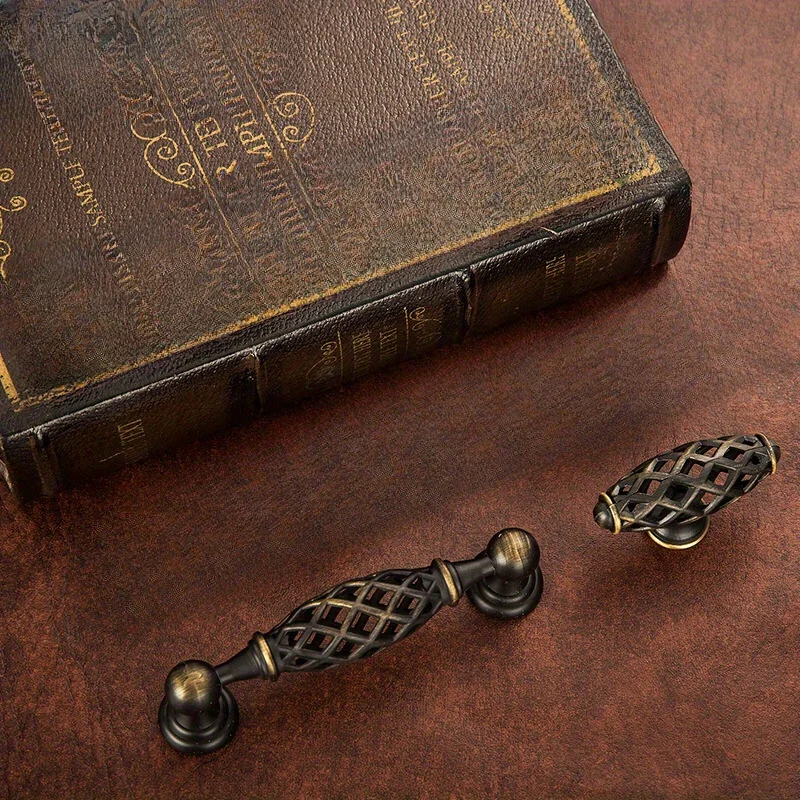 1pc Vintage Antique Bronze Cabinet Handles Hollow Out Birdcage Cabinet Pulls Drawer Knobs Wardrobe Door Pullers Furniture Handle