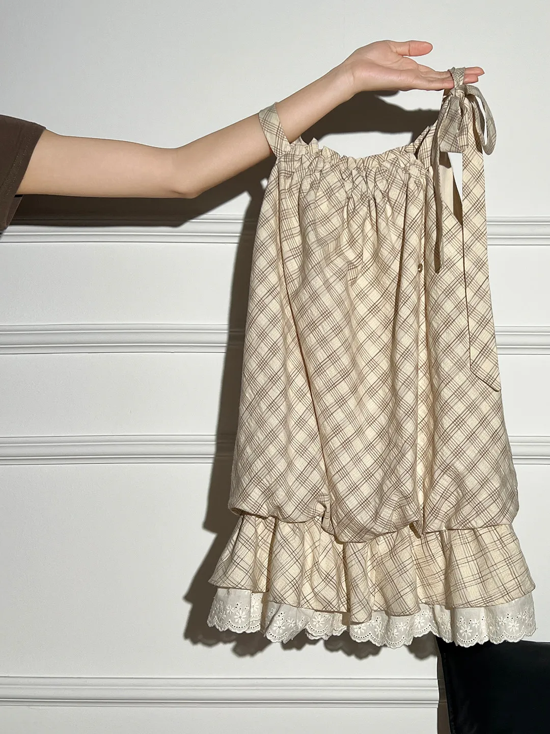 

Женский летний повседневный топ больших размеров с кружевной отделкой и клетчатыми бретелями, в нежном стиле, для полных женщин (до 300 фунтов)