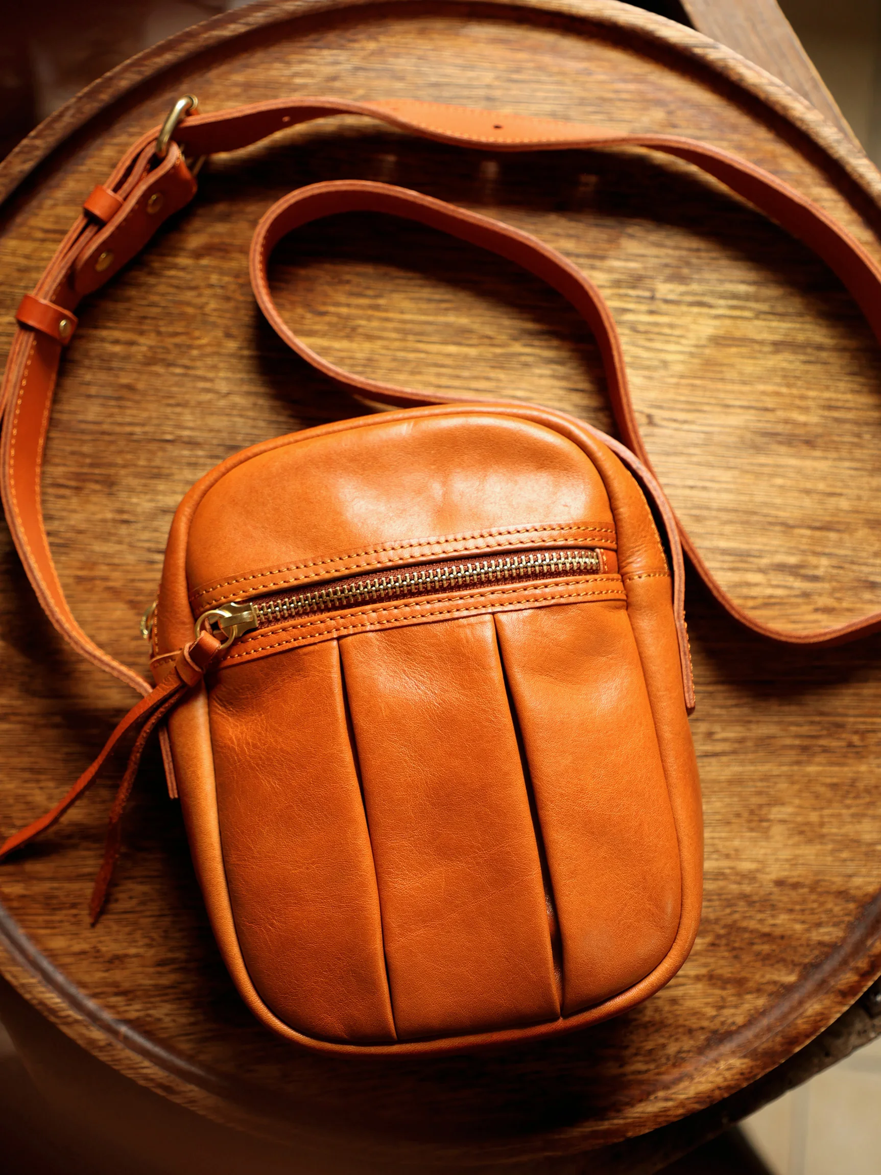 casual daily fashion designers vegetable tanned cowhide men's women's small shoulder bag genuine leather phone crossbody bag