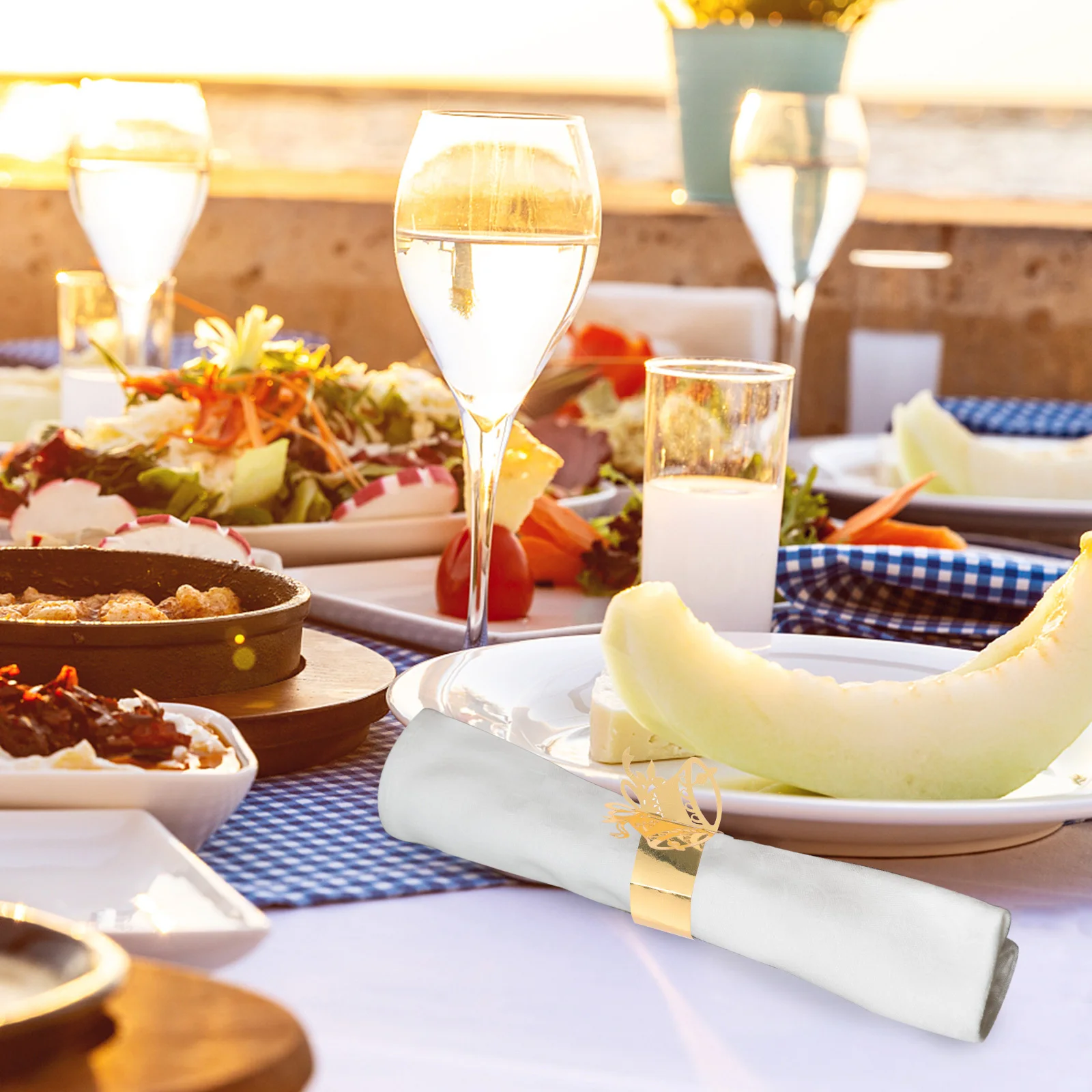 

50Pcs Napkin Rings Paper Bell Shaped Napkin Buckles Elegant Table Decoration for Christmas Wedding Dinner Party Use