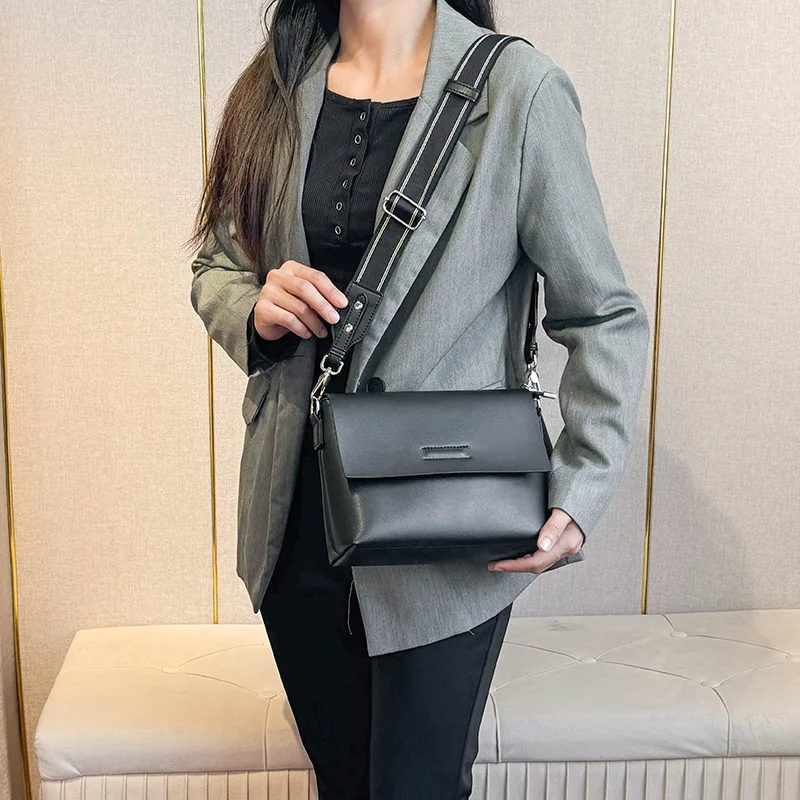 

New Women Wide straps Shoulder Bag PU Leather Flap Crossbody Bags Fashion ladies handbag