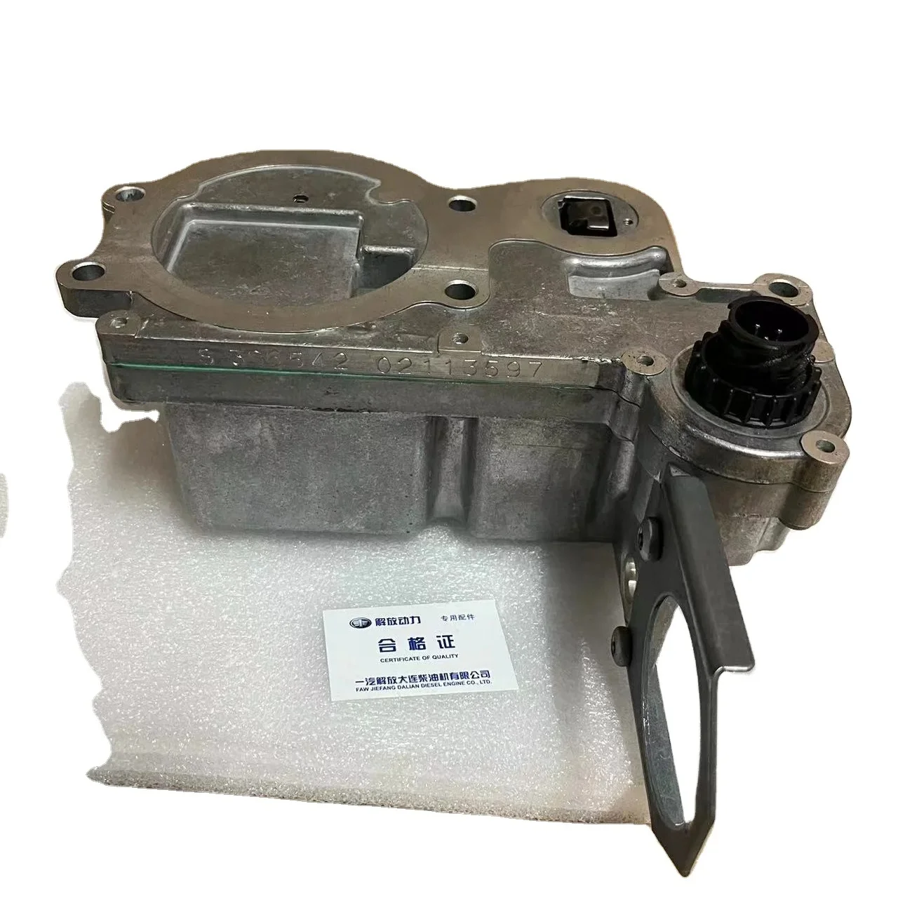 Deutz Diesel Engine Parts OEM BFM 1013 2013 TCD2012 L04 2V Regulator Actuator  EC140 EC140B  02113597 02113598