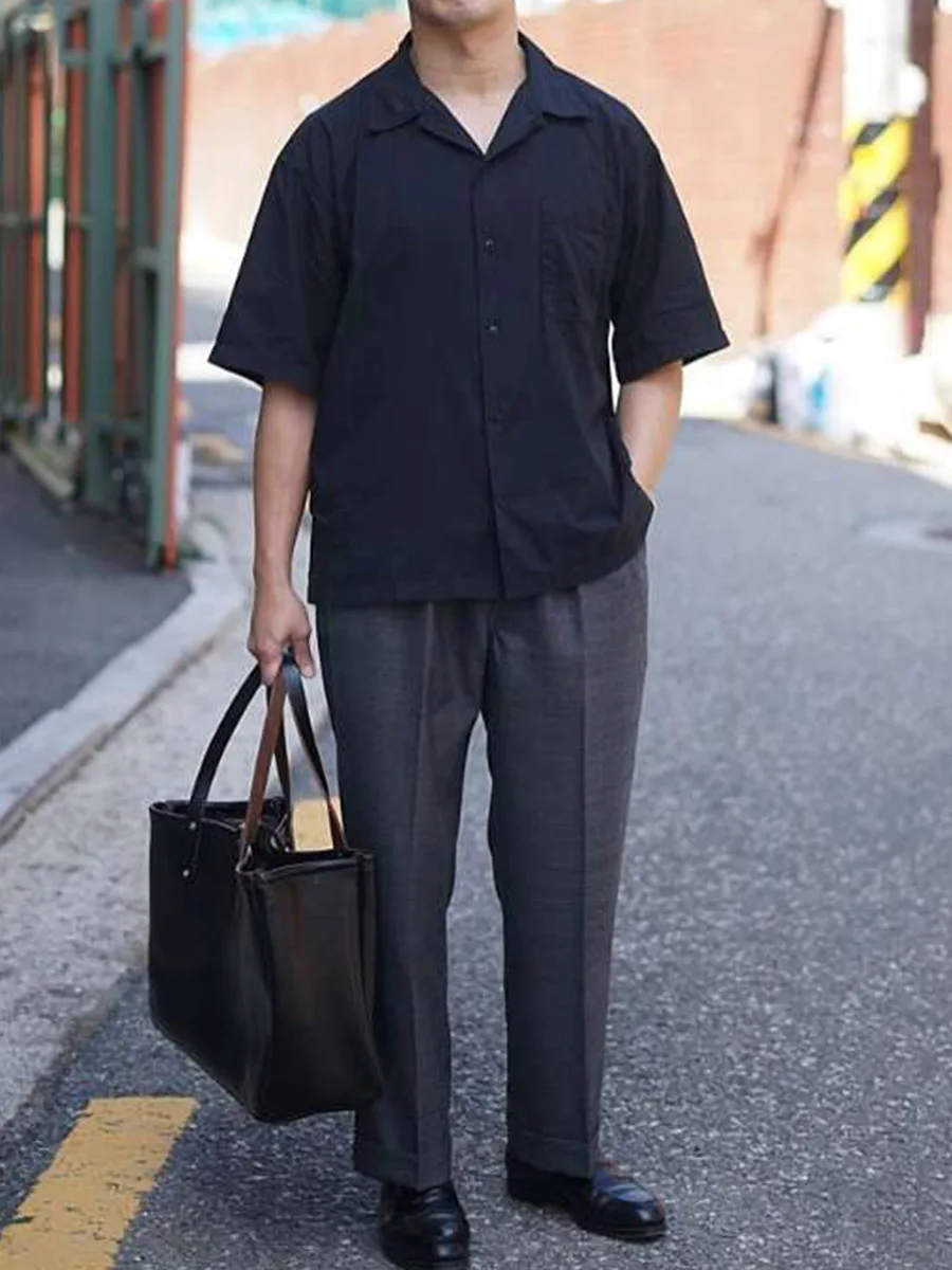 

Summer light black linen silhouette version of the short-sleeved shirt men Cuban collar, lazy vacation style loose straight hem