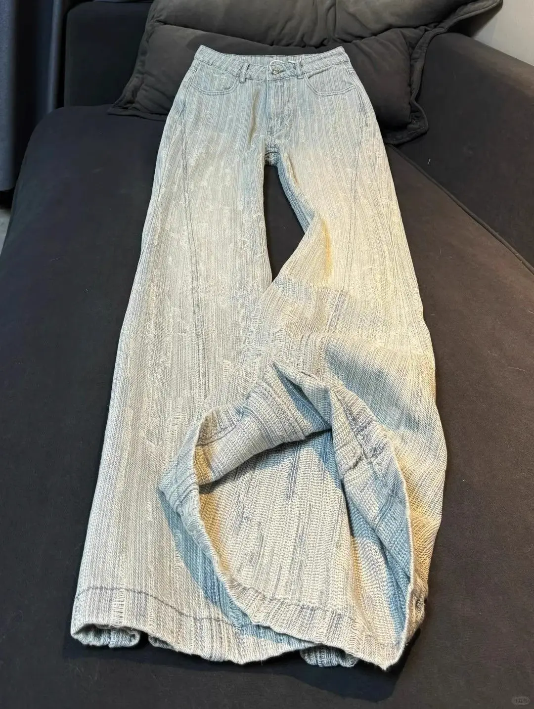 

Y2K жаккардовые джинсы женские микро-клеш свободный крой для похудения с заниженным подолом брюки длиной до пола с эффектом подковы