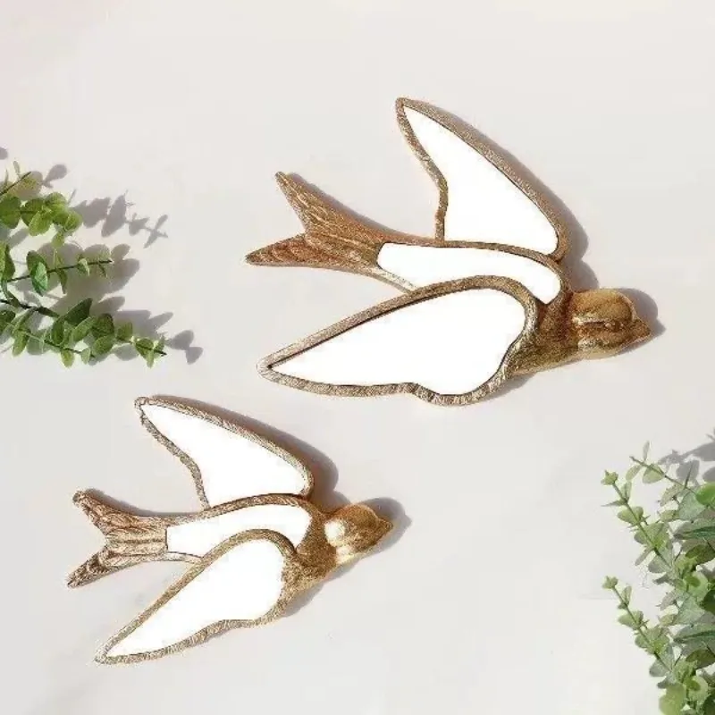 Light Luxury Retro Style Swallow Wall Carving Living Room Wall Decoration Resin Decorative Mirror Home Decoration Unique Gift