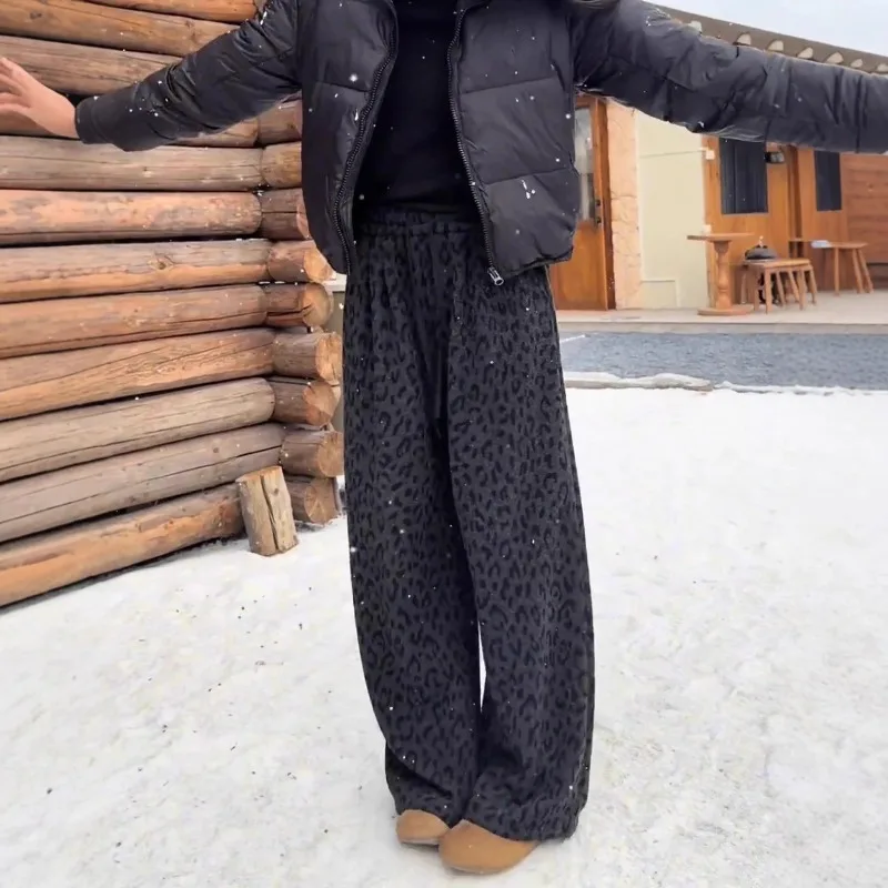 

2025 новые стильные брюки больших размеров, утепленные широкие брюки на флисовой подкладке, женские повседневные брюки с высокой талией и леопардовым принтом, осень-зима