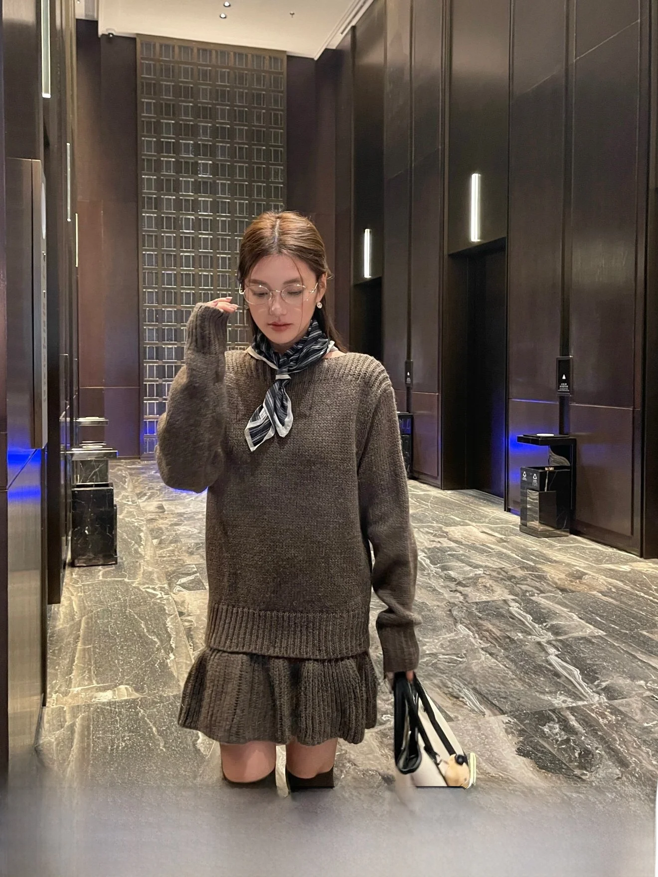 

Женский вязаный свитер Ele UKILAU с дизайном, подчеркивающим талию, и съемной короткой юбкой, комплект из двух предметов, зимняя коллекция