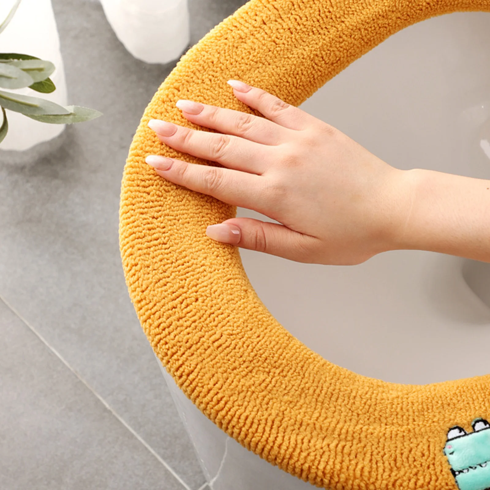 

3Pcs Toilet Seat Cover Pads Washable O-Shaped Cushions Adorable Cartoon Design Soft Reusable Home Hotel Mats Toilet Seat Cover