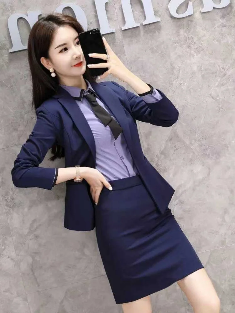 سترة بدلة زرقاء رفيعة للتخسيس ملابس عمل نسائية للخريف نمط جديد للعمل الاحترافي نصف تنورة طقم مكون من قطعتين كوري فضفاض