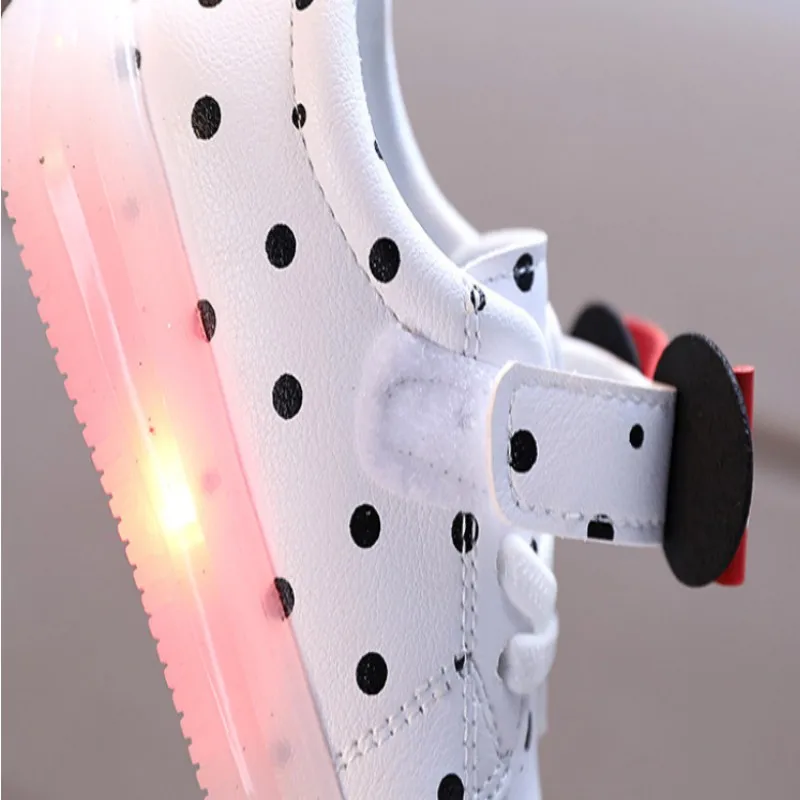 Chaussures lumineuses pour enfants, légères et respirantes, avec nœud LED, nouvelle collection printemps-automne 2025