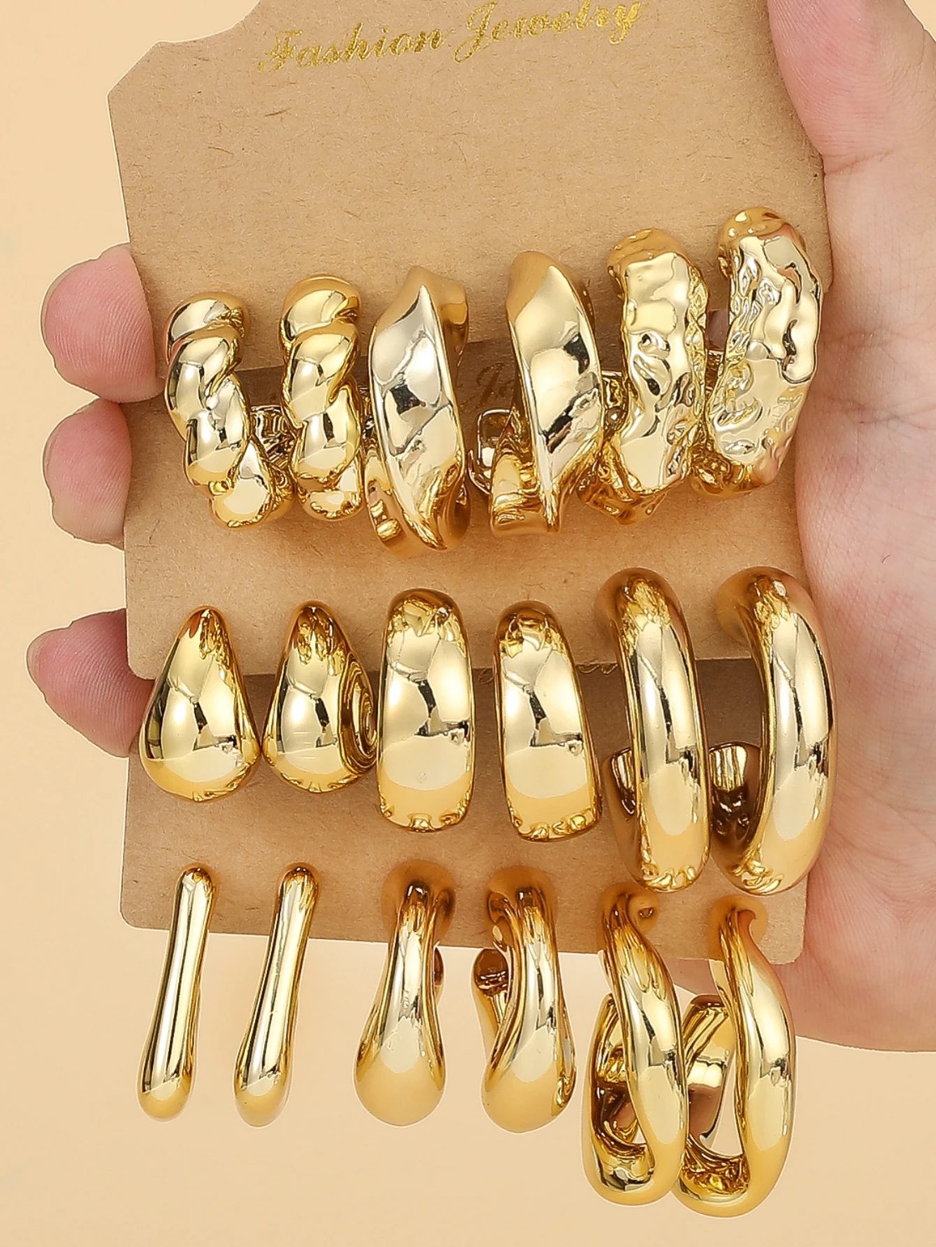 3 PAARE/9 PAARE Luxuriöses & Kunststoffreiches Material, Vergoldetes Gedrehtes C-förmiges Tropfenohrring-Set für Damen